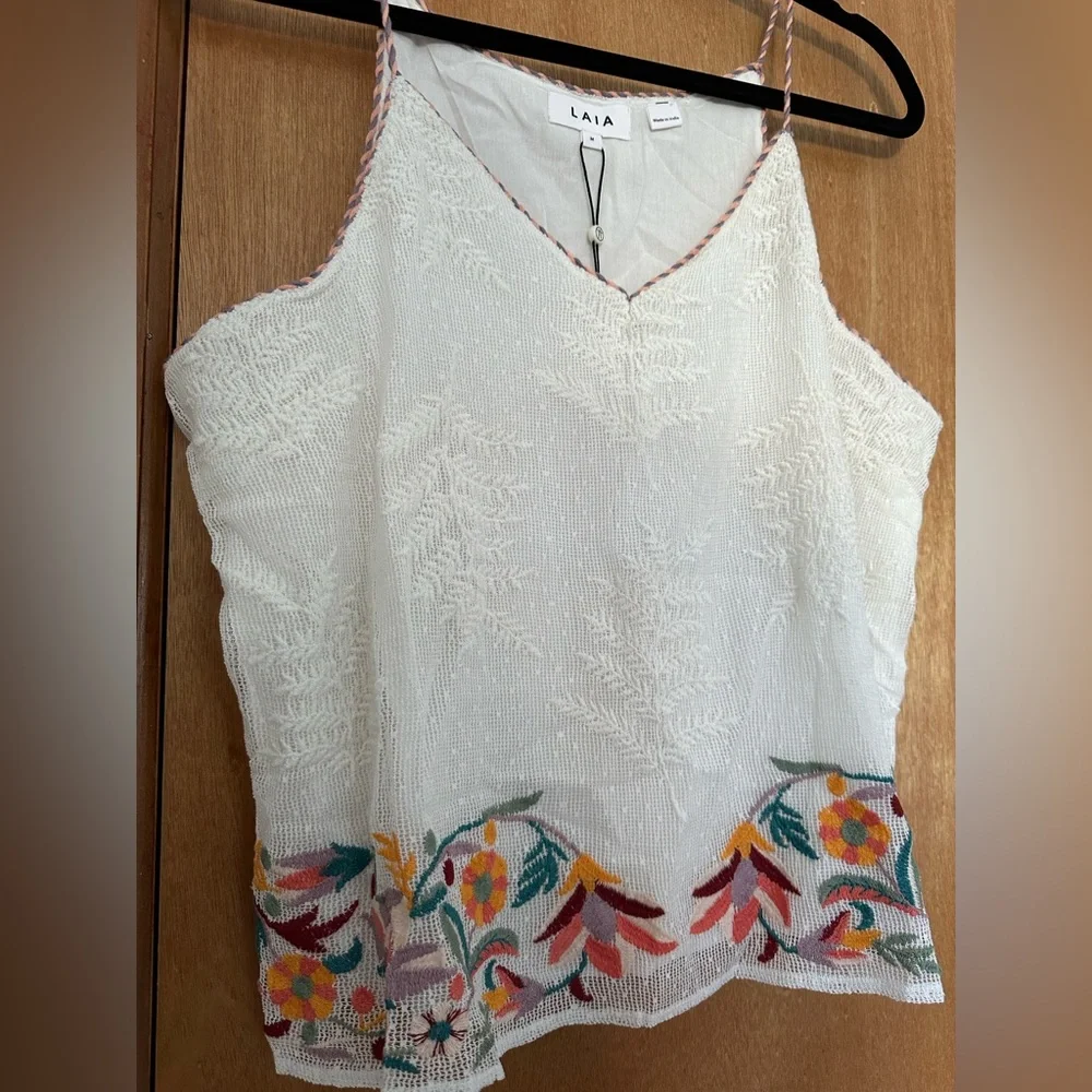 TOP LAIA EMBROIDERED - Picture 3 of 10